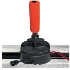 YakPower Lightning Rod PRO Extendable Powered 360 Degree Safety Light And Safety Flag -YakGear Shop yakpower lightning rod pro extendable powered 360 3